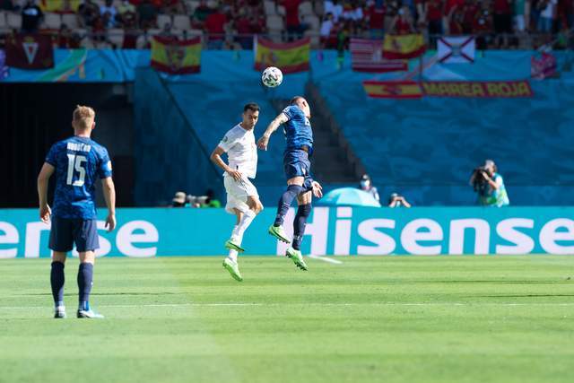  英超-杜布拉夫卡头球建功埃迪豪率队取首胜  